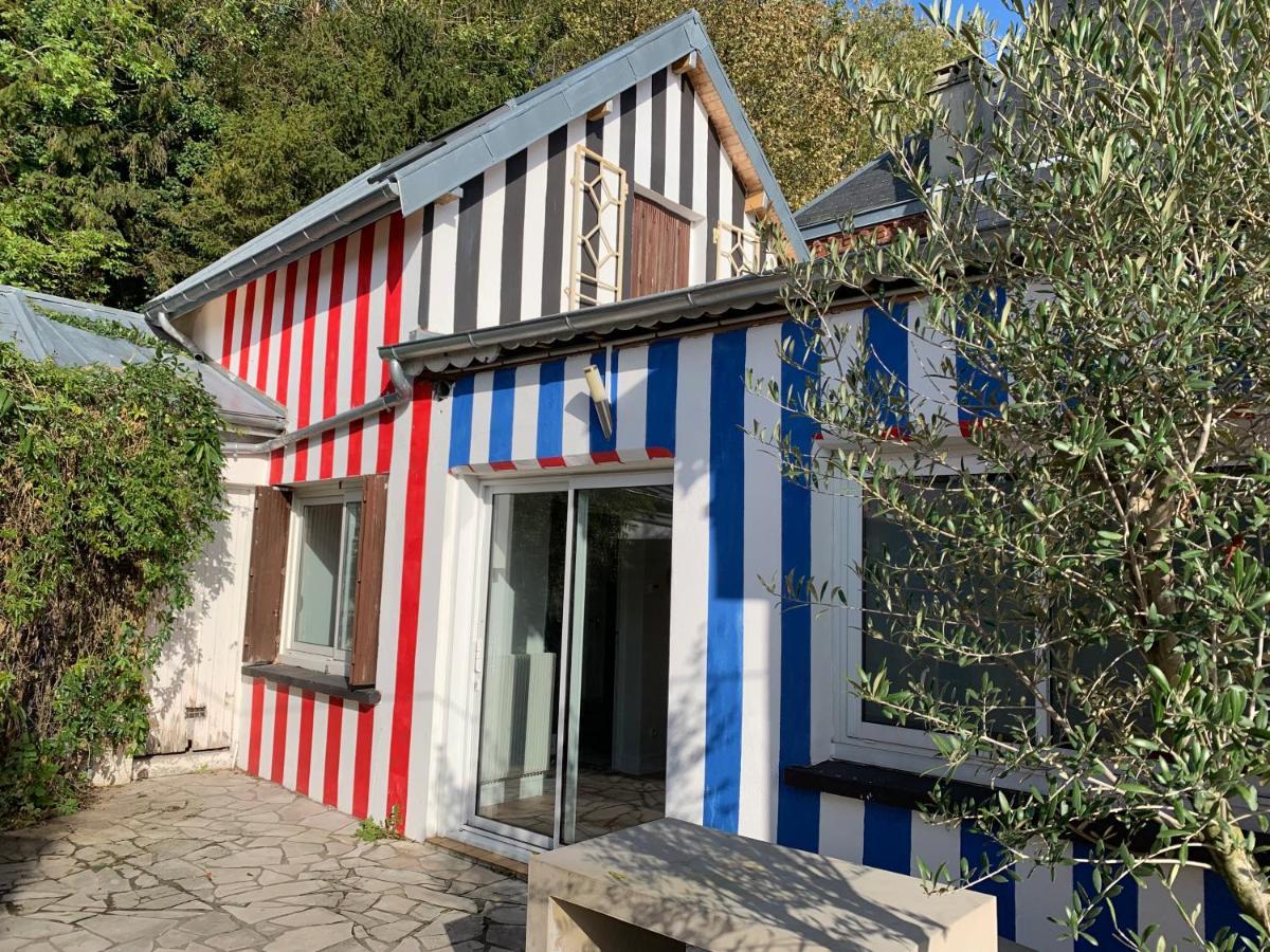 Rouen Eco Lodges Maison Entiere Avec Terrasse Dans Jardin Potager Piscine Parking المظهر الخارجي الصورة